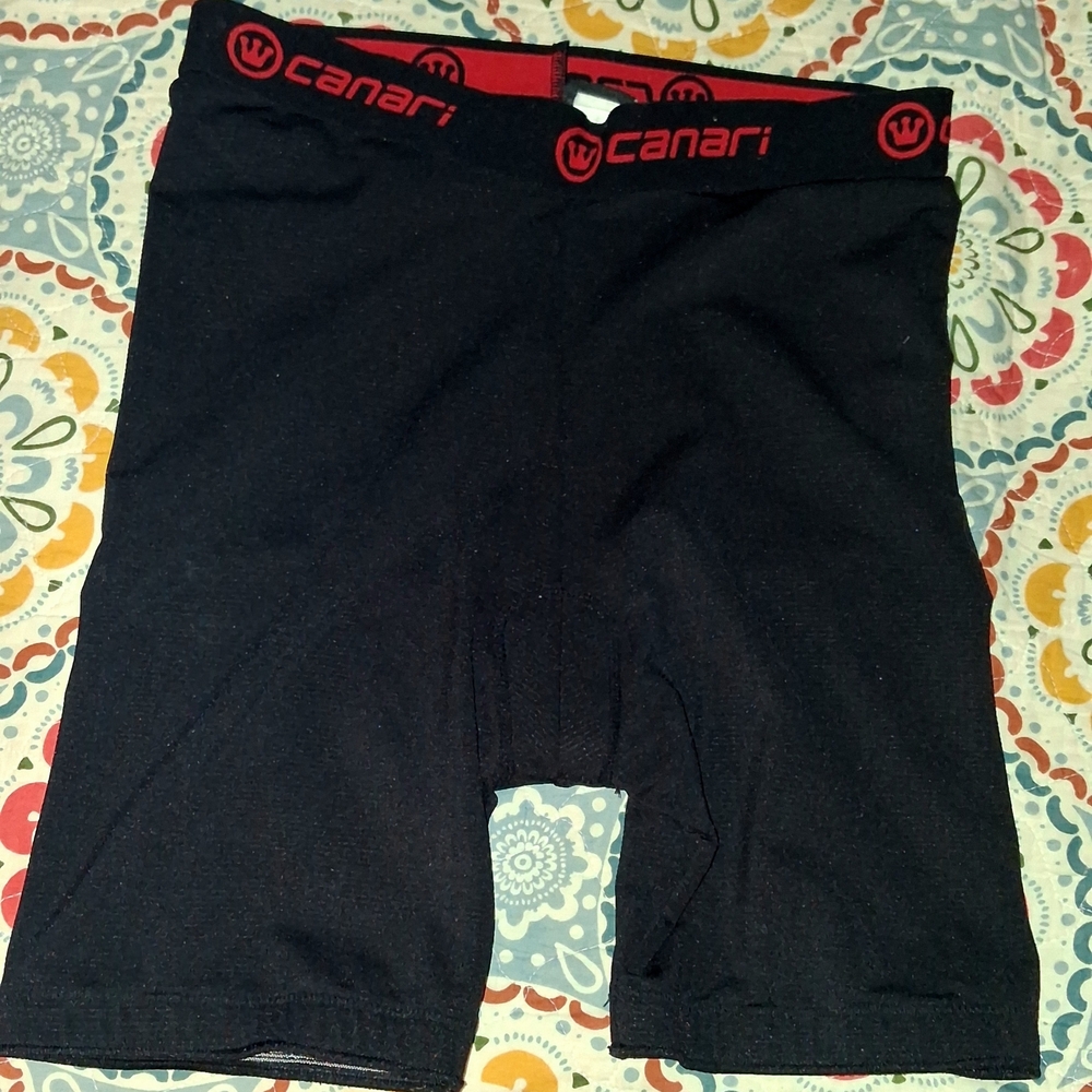 Canari Men's Black Boxer Briefs with Red Accents